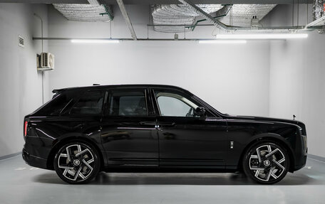 Rolls-Royce Cullinan, 2026 год, 69 000 000 рублей, 7 фотография