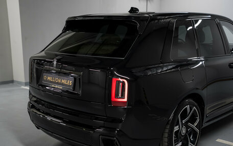Rolls-Royce Cullinan, 2026 год, 69 000 000 рублей, 16 фотография
