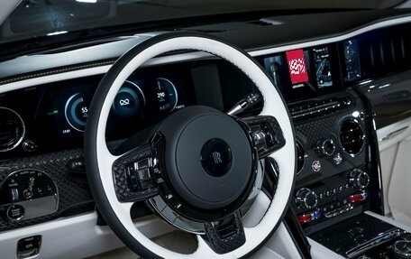Rolls-Royce Cullinan, 2026 год, 69 000 000 рублей, 20 фотография