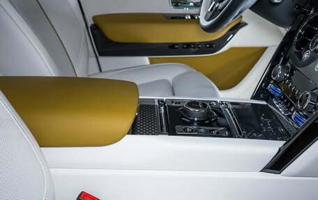 Rolls-Royce Cullinan, 2026 год, 69 000 000 рублей, 33 фотография