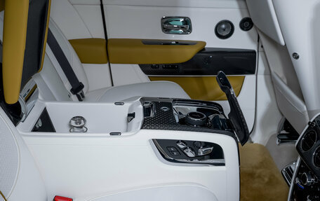 Rolls-Royce Cullinan, 2026 год, 69 000 000 рублей, 40 фотография