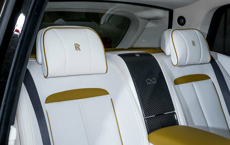 Rolls-Royce Cullinan, 2026 год, 69 000 000 рублей, 37 фотография