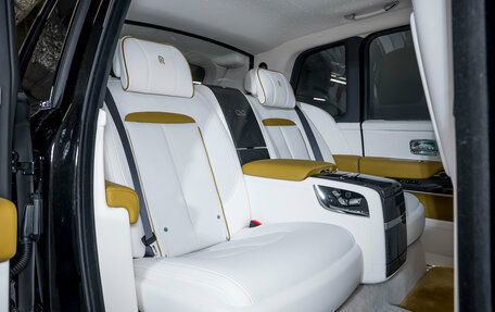 Rolls-Royce Cullinan, 2026 год, 69 000 000 рублей, 36 фотография