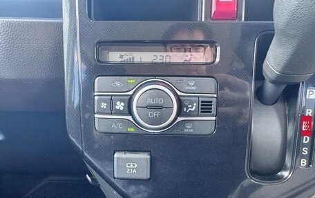 Toyota Roomy I, 2023 год, 690 000 рублей, 22 фотография