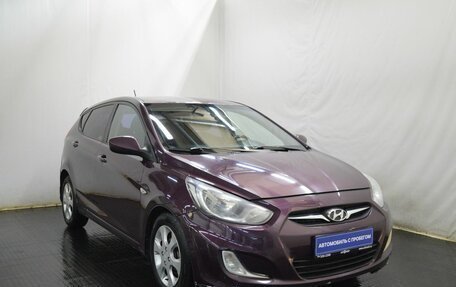 Hyundai Solaris II рестайлинг, 2011 год, 612 000 рублей, 3 фотография