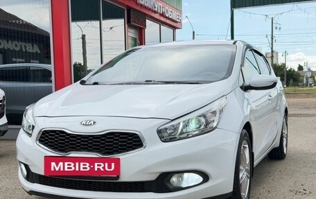 KIA cee'd III, 2014 год, 1 075 000 рублей, 2 фотография