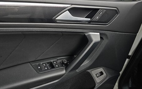 Volkswagen Tiguan II, 2021 год, 2 950 000 рублей, 34 фотография