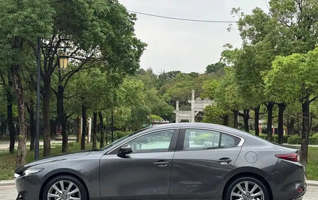 Mazda 3, 2023 год, 1 400 000 рублей, 4 фотография