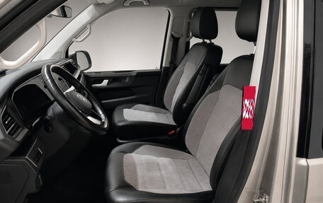 Volkswagen Multivan T6 рестайлинг, 2022 год, 5 077 000 рублей, 5 фотография