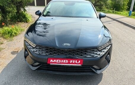 KIA K5, 2021 год, 3 050 000 рублей, 2 фотография