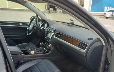 Volkswagen Touareg III, 2014 год, 2 065 000 рублей, 8 фотография