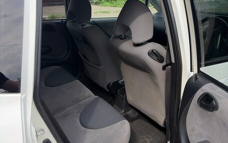 Honda Fit III, 2005 год, 400 000 рублей, 12 фотография