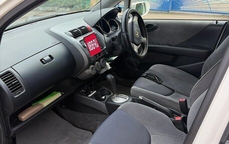 Honda Fit III, 2005 год, 400 000 рублей, 11 фотография
