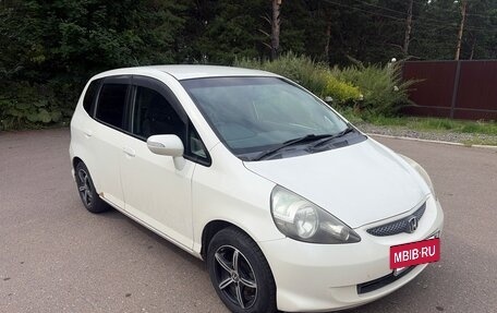 Honda Fit III, 2005 год, 400 000 рублей, 2 фотография