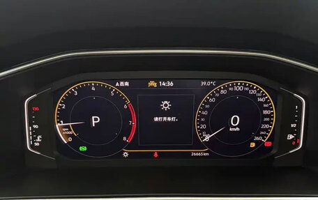 Volkswagen Tiguan II, 2023 год, 2 750 000 рублей, 11 фотография