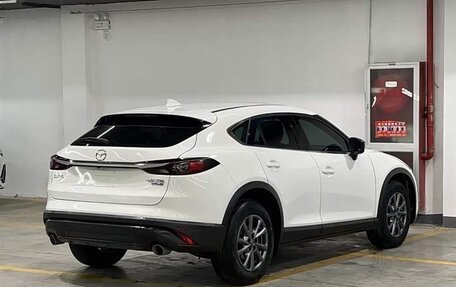 Mazda CX-4, 2022 год, 1 815 666 рублей, 6 фотография