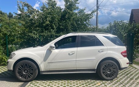 Mercedes-Benz M-Класс, 2011 год, 1 200 000 рублей, 1 фотография