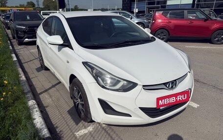 Hyundai Elantra V, 2015 год, 660 000 рублей, 3 фотография