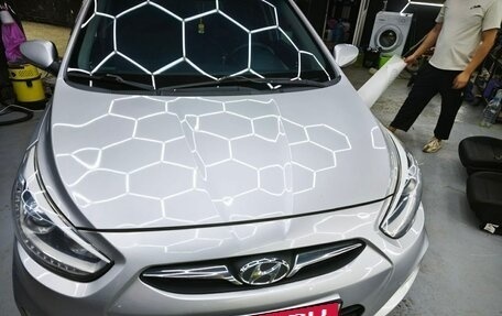 Hyundai Solaris II рестайлинг, 2013 год, 775 000 рублей, 9 фотография