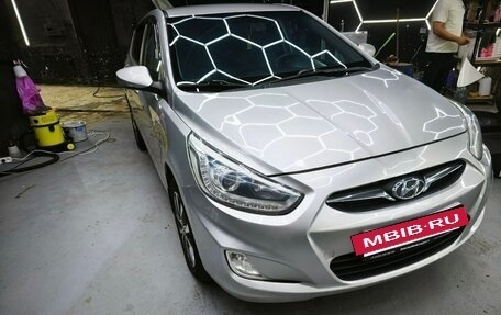 Hyundai Solaris II рестайлинг, 2013 год, 775 000 рублей, 13 фотография