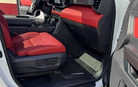 Toyota Tundra, 2023 год, 12 000 000 рублей, 13 фотография