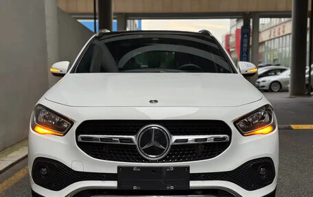 Mercedes-Benz GLA, 2022 год, 1 970 000 рублей, 2 фотография