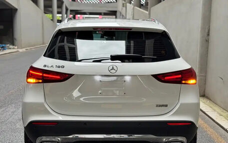 Mercedes-Benz GLA, 2022 год, 1 970 000 рублей, 5 фотография