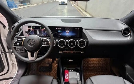 Mercedes-Benz GLA, 2022 год, 1 970 000 рублей, 10 фотография