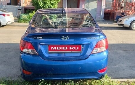 Hyundai Solaris II рестайлинг, 2011 год, 700 000 рублей, 1 фотография