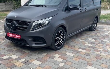 Mercedes-Benz V-Класс, 2019 год, 8 000 000 рублей, 1 фотография