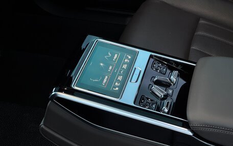 Audi A8, 2021 год, 7 700 000 рублей, 19 фотография