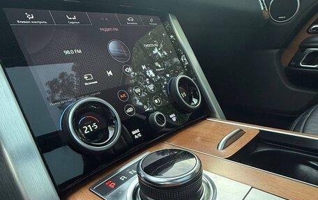 Land Rover Range Rover IV рестайлинг, 2020 год, 9 000 000 рублей, 16 фотография