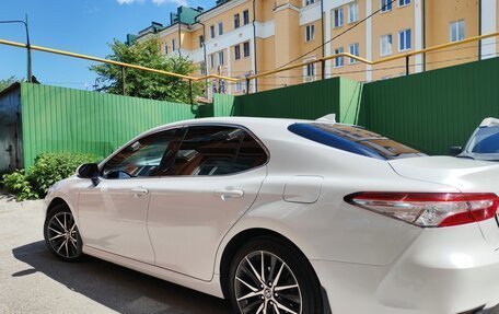 Toyota Camry, 2022 год, 2 700 000 рублей, 4 фотография