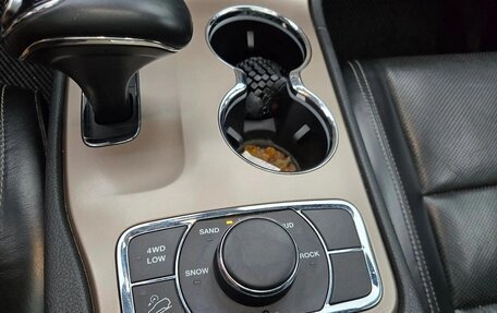 Jeep Grand Cherokee, 2014 год, 2 500 000 рублей, 24 фотография