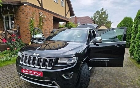 Jeep Grand Cherokee, 2014 год, 2 500 000 рублей, 28 фотография