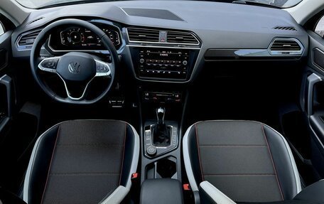 Volkswagen Tiguan II, 2022 год, 3 390 000 рублей, 9 фотография