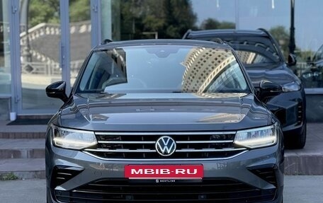 Volkswagen Tiguan II, 2022 год, 3 390 000 рублей, 4 фотография