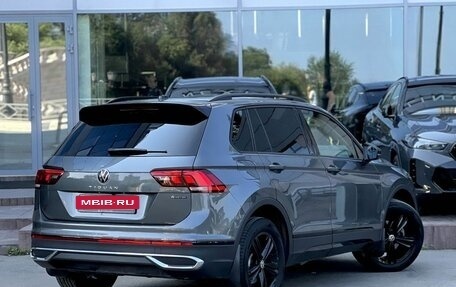 Volkswagen Tiguan II, 2022 год, 3 390 000 рублей, 3 фотография