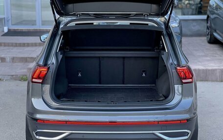 Volkswagen Tiguan II, 2022 год, 3 390 000 рублей, 33 фотография