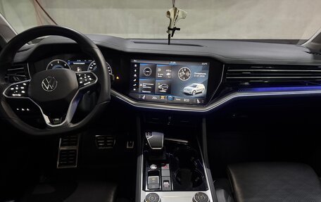Volkswagen Touareg III, 2020 год, 4 400 000 рублей, 7 фотография