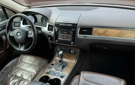 Volkswagen Touareg III, 2012 год, 1 799 777 рублей, 9 фотография