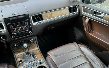 Volkswagen Touareg III, 2012 год, 1 799 777 рублей, 13 фотография