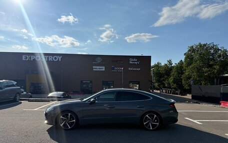 Hyundai Sonata VIII, 2022 год, 2 500 000 рублей, 2 фотография