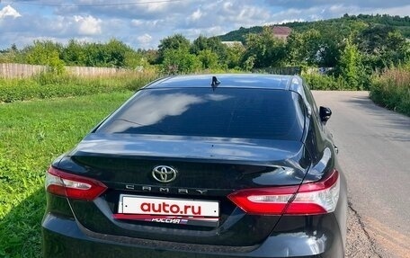 Toyota Camry, 2020 год, 2 500 000 рублей, 5 фотография