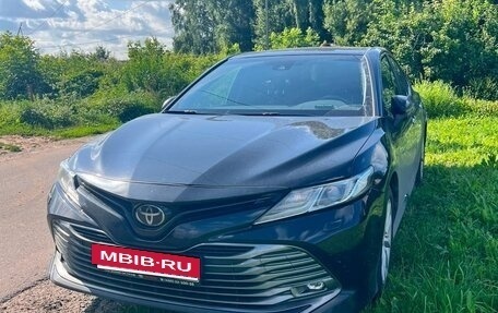 Toyota Camry, 2020 год, 2 500 000 рублей, 9 фотография