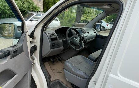 Volkswagen Transporter T5 рестайлинг, 2008 год, 899 999 рублей, 6 фотография