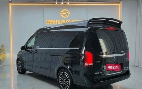 Mercedes-Benz V-Класс, 2024 год, 7 300 000 рублей, 5 фотография
