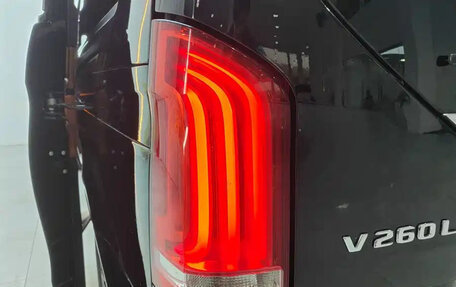 Mercedes-Benz V-Класс, 2024 год, 7 300 000 рублей, 8 фотография