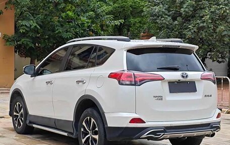 Toyota RAV4, 2019 год, 1 910 000 рублей, 3 фотография