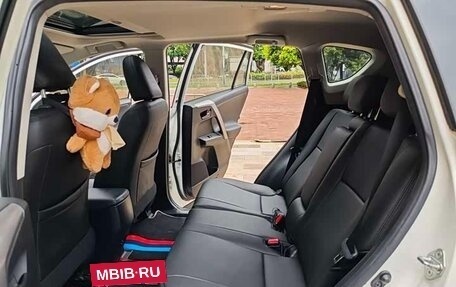 Toyota RAV4, 2019 год, 1 910 000 рублей, 8 фотография